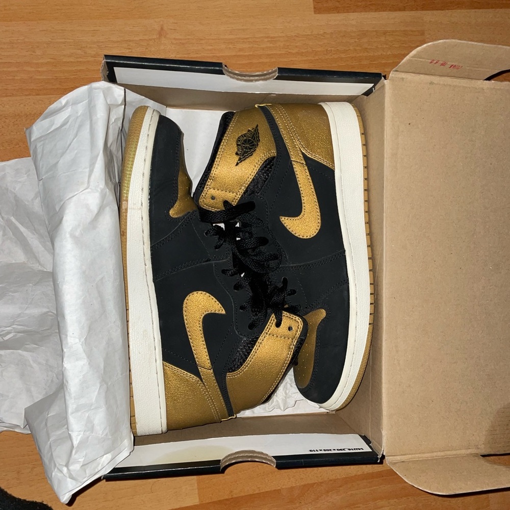 Air Jordan 1 Retro ‘Melo’